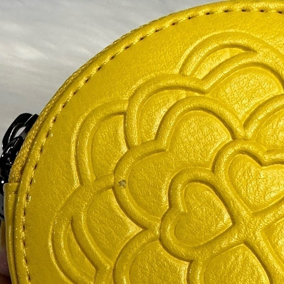 FOLLI FOLLIE coin purse in yellow - Picture 9 of 13